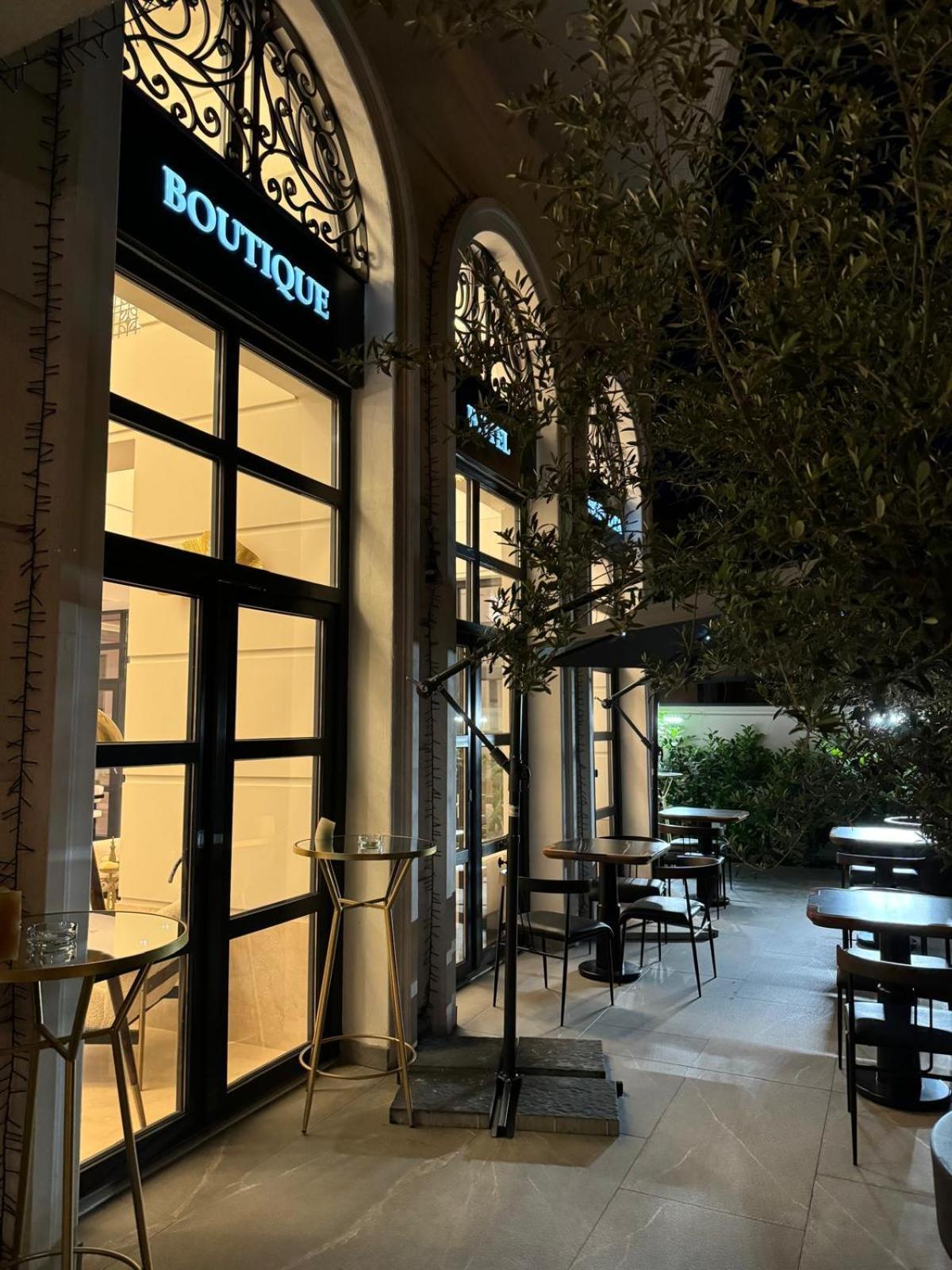 Cosmopolita Boutique Hotel تيميشورا المظهر الخارجي الصورة