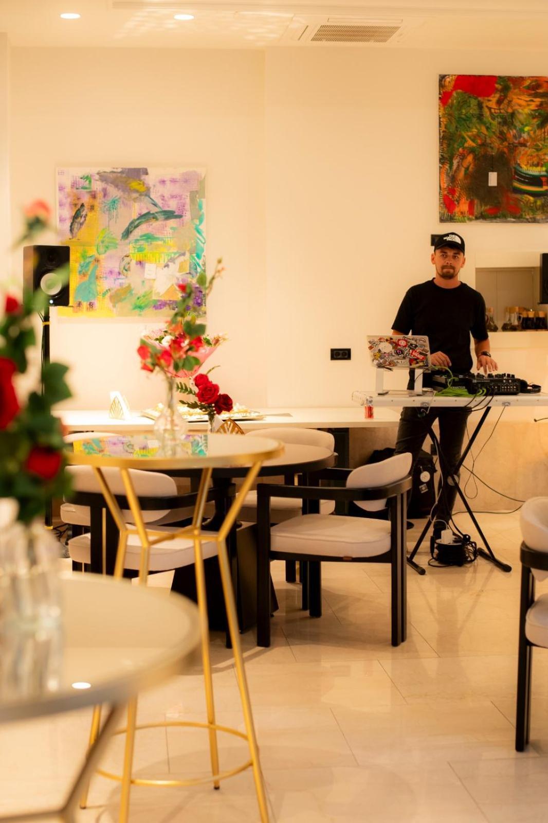 Cosmopolita Boutique Hotel تيميشورا المظهر الخارجي الصورة